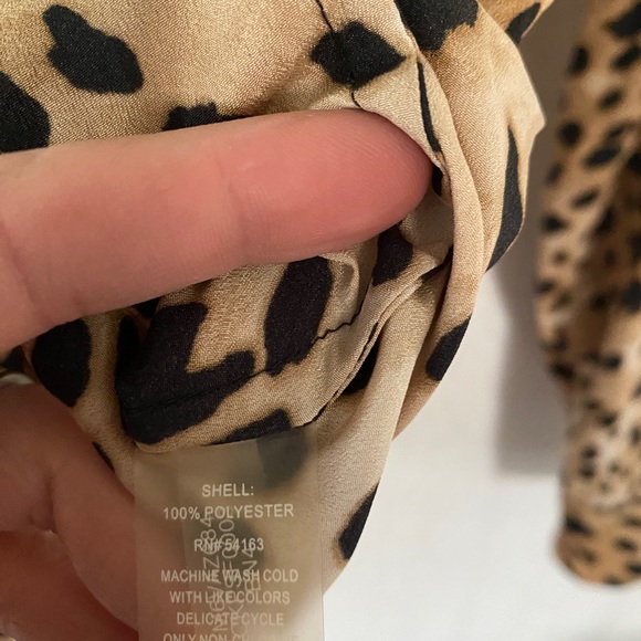 Calvin Klein | Animal Print Leopard Split Neck Zipper Tunic |Extra Small - Picture 4 of 5